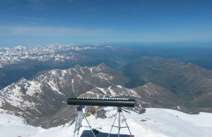 ELBROUZ , 5642m