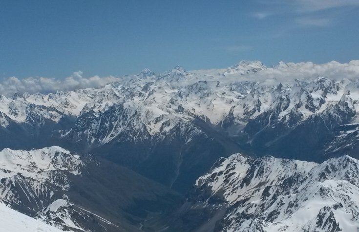 ELBROUZ , 5642m