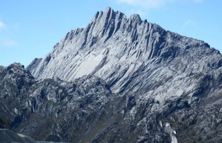 Carstensz 4884 m