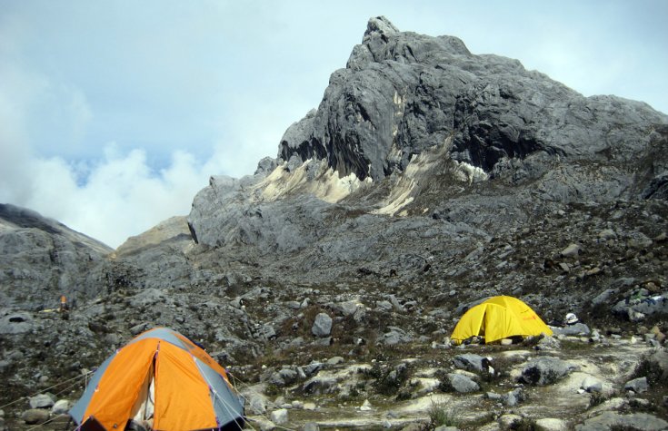 Carstensz 4884 m