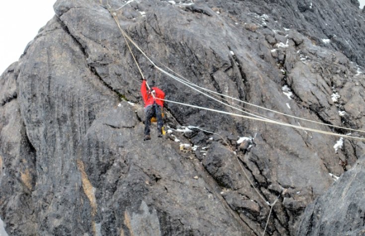 Carstensz 4884 m