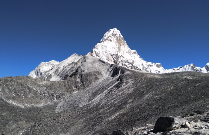 AMA DABLAM 6812m