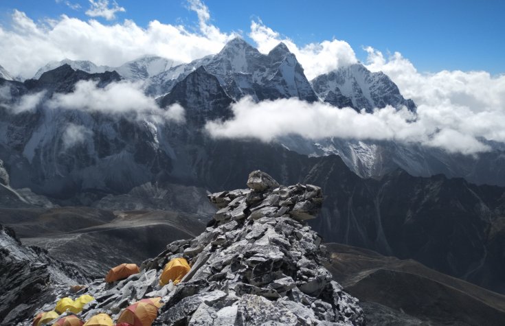 AMA DABLAM 6812m