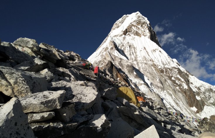 AMA DABLAM 6812m